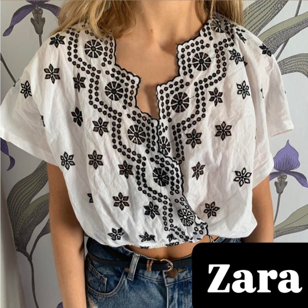 Zara White and Black Embellished Crop Blouse Size Small NWOT